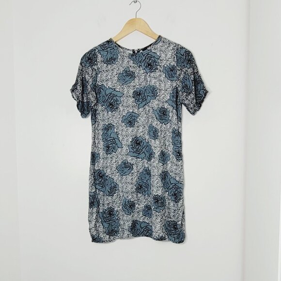 Motel Black Gray Roses Short Sleeve T-Shirt Dress Zip Lightweight Size XSmall - Picture 1 of 11